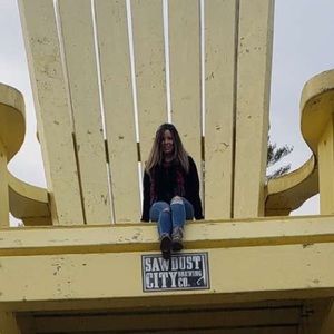 Meet your Posher, Jessica